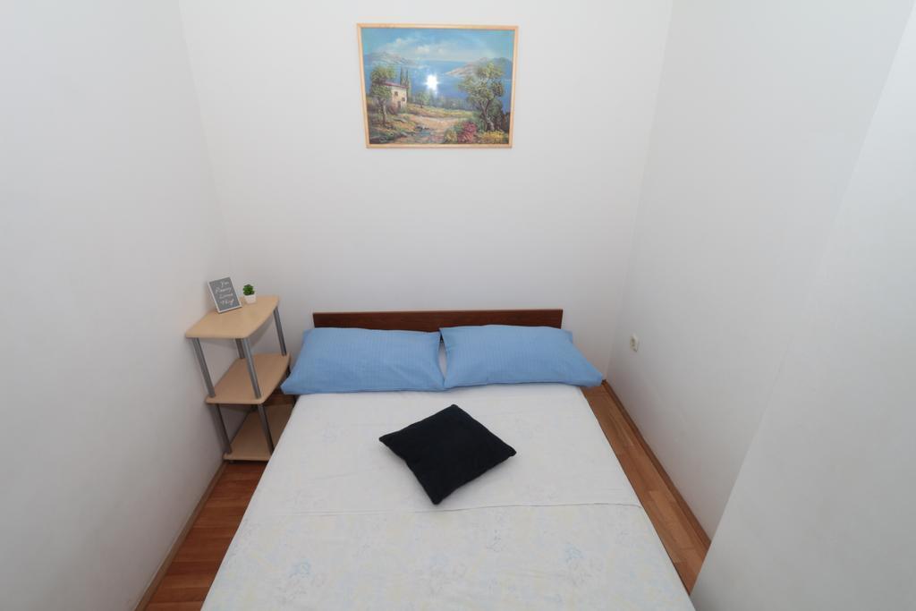Central Beach Apartment Makarska Værelse billede