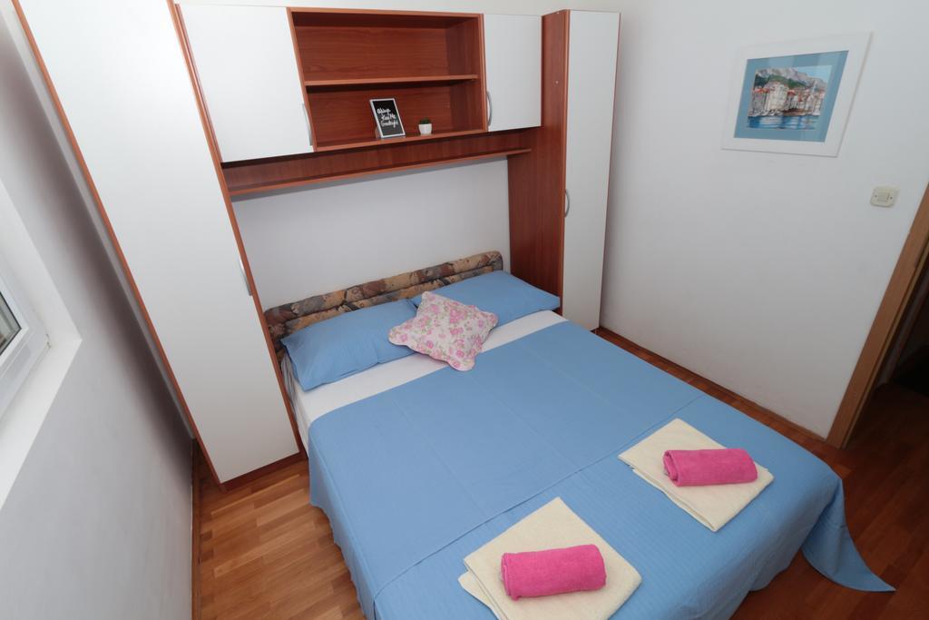 Central Beach Apartment Makarska Værelse billede
