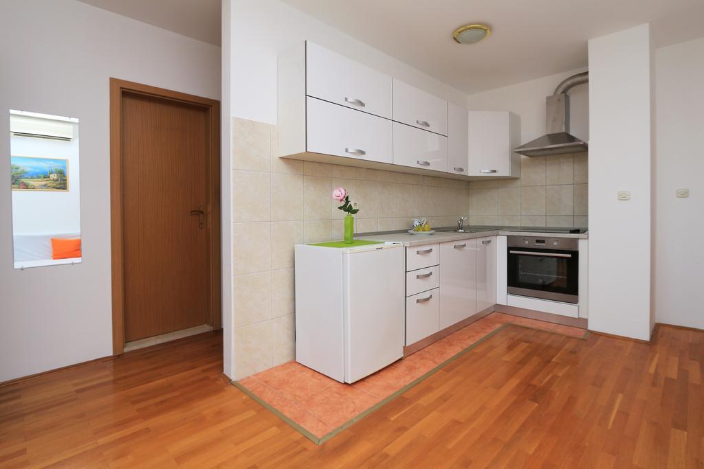 Central Beach Apartment Makarska Eksteriør billede