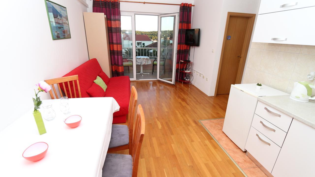 Central Beach Apartment Makarska Eksteriør billede